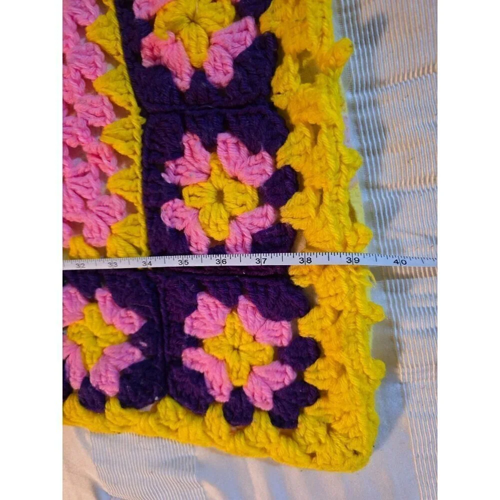 Vintage Handmade Groovy Psychedelic Flower Crochet Throw Blanket
